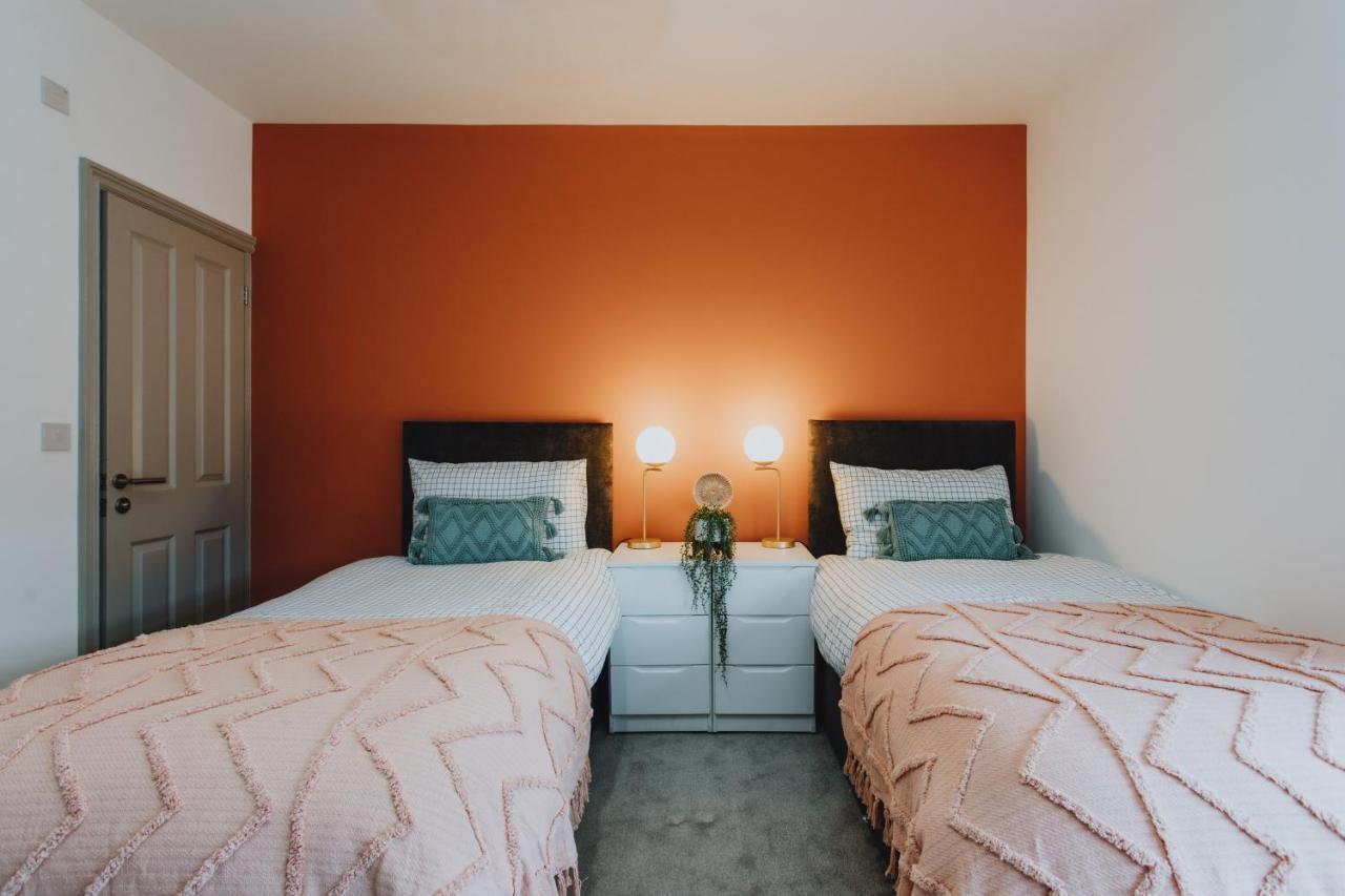 Townhouse House Ideal Contractors In Rugby Eksteriør billede