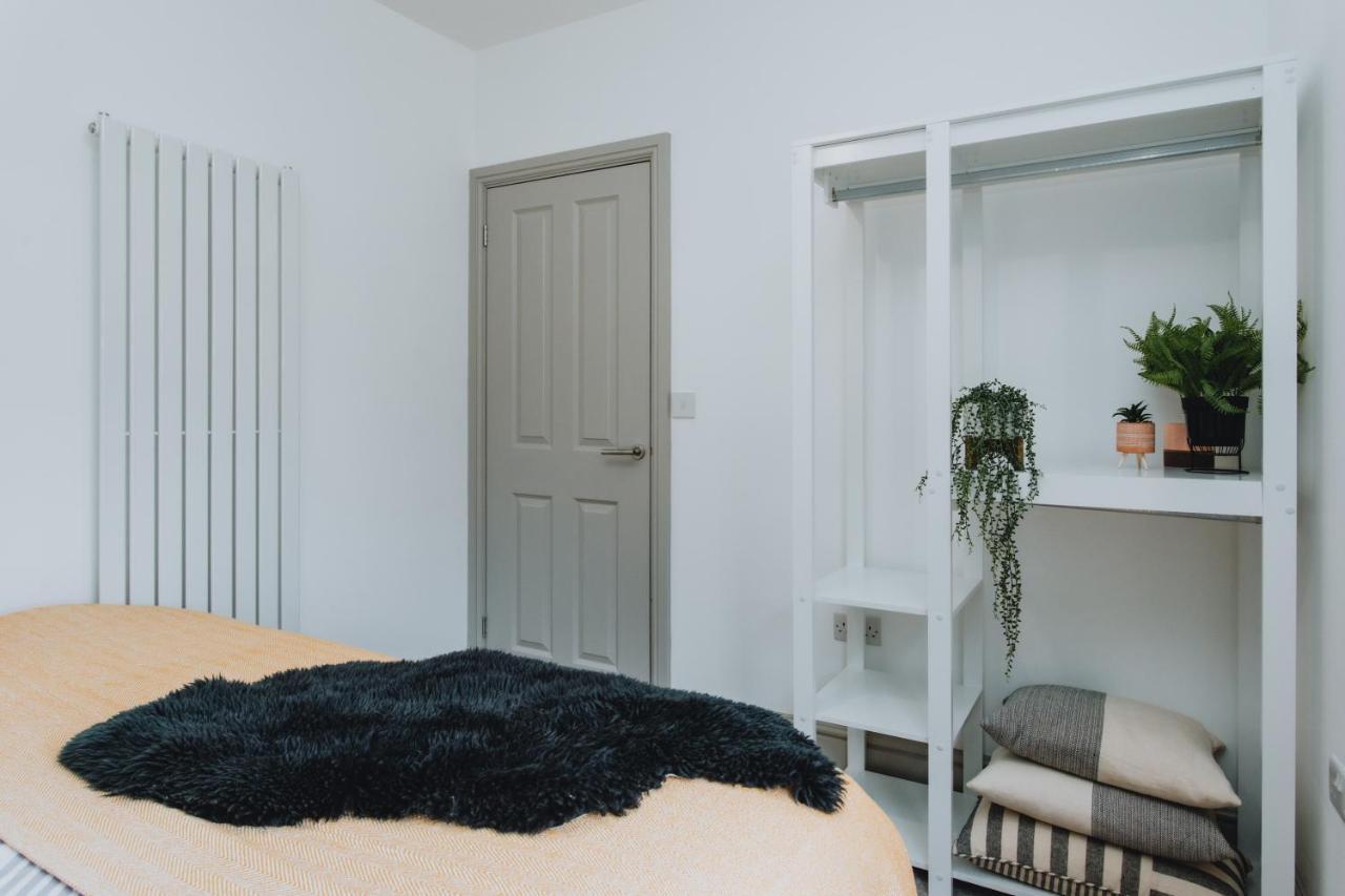 Townhouse House Ideal Contractors In Rugby Eksteriør billede