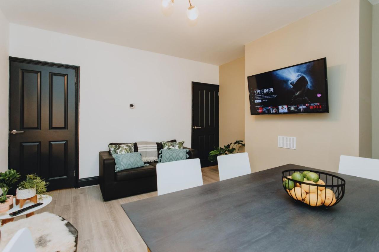 Townhouse House Ideal Contractors In Rugby Eksteriør billede