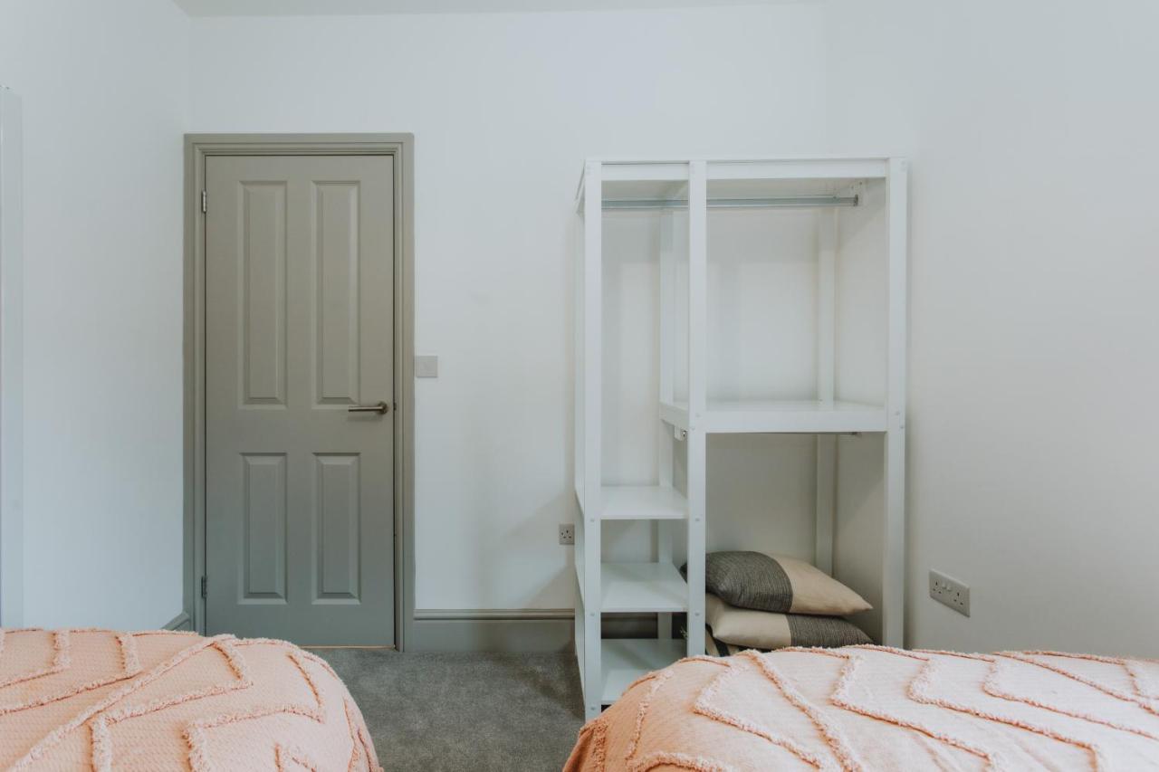 Townhouse House Ideal Contractors In Rugby Eksteriør billede