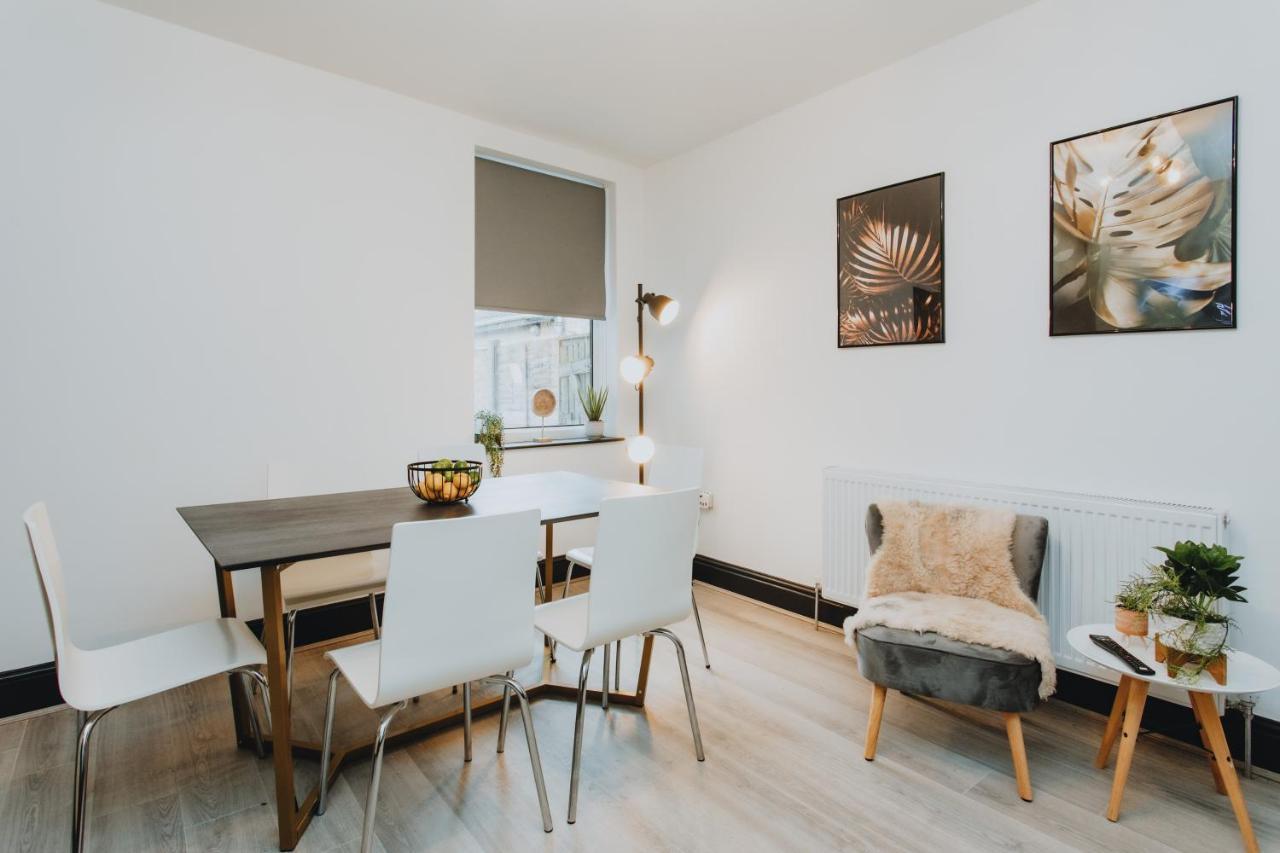 Townhouse House Ideal Contractors In Rugby Eksteriør billede